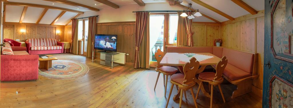 Gaestehaus "Ski-Depot" เซเฟลด์ อิน ทิโรล ห้อง รูปภาพ