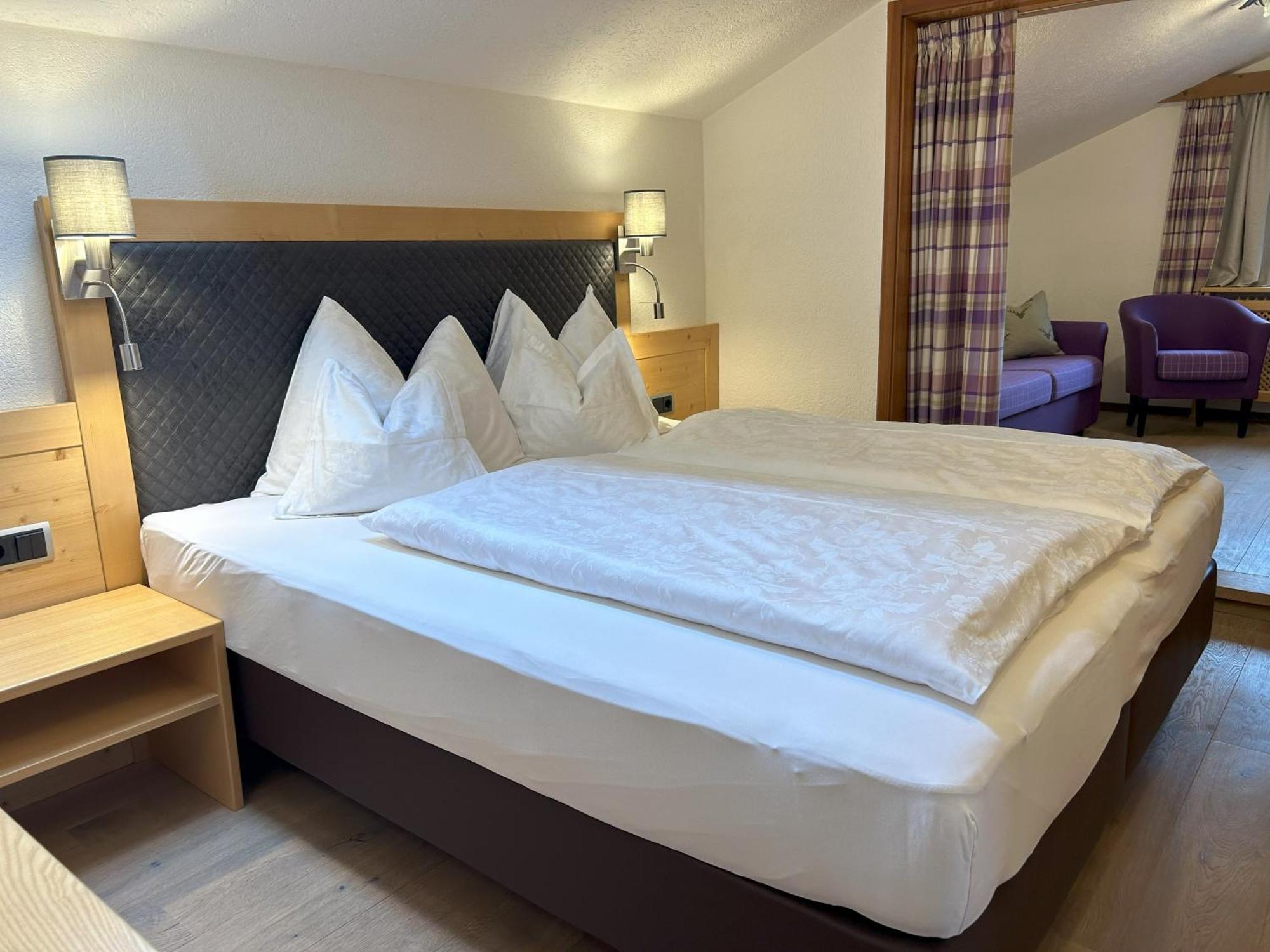 Gaestehaus "Ski-Depot" เซเฟลด์ อิน ทิโรล ภายนอก รูปภาพ